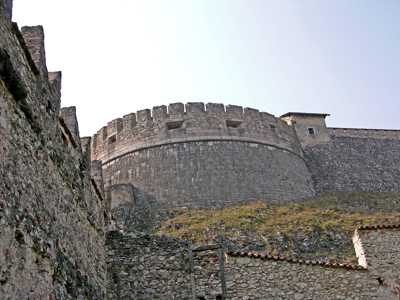 CASTEL BESENO